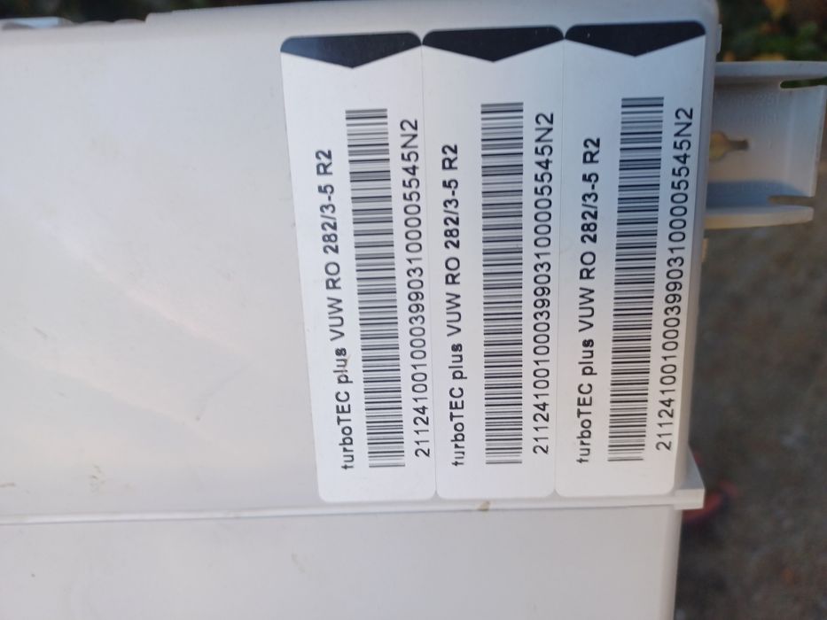 Centrala termica Vaillant Turbo Tec Plus VUW RO 282/3-5