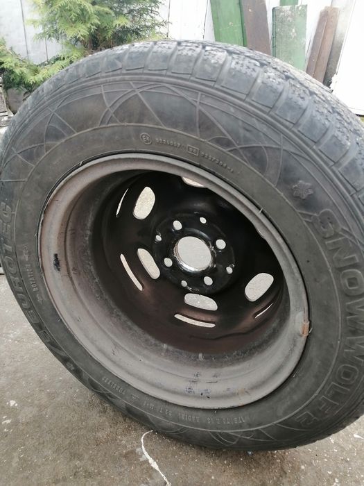 Продавам гуми с джанти различни модели