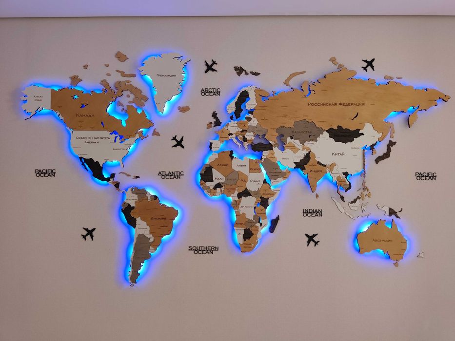 Ағаштан жасалған карта мира