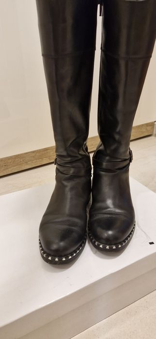 Дамски ботуши, естествена кожа.