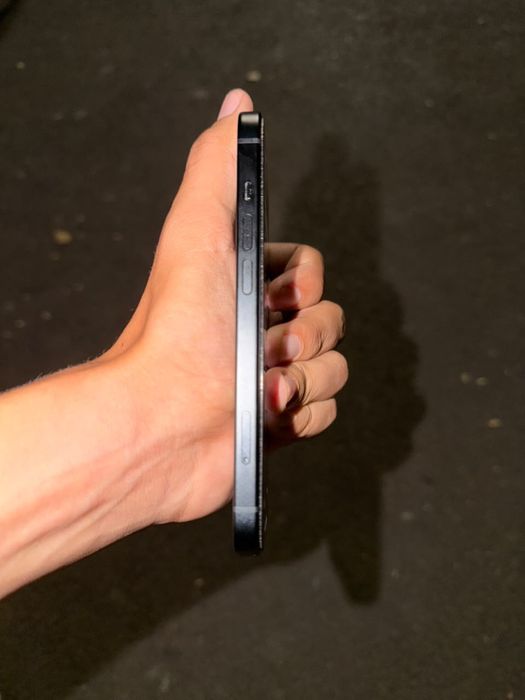Продается Iphone 15 идеал