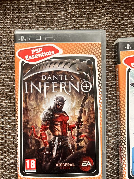 Продавам psp с 4 игри