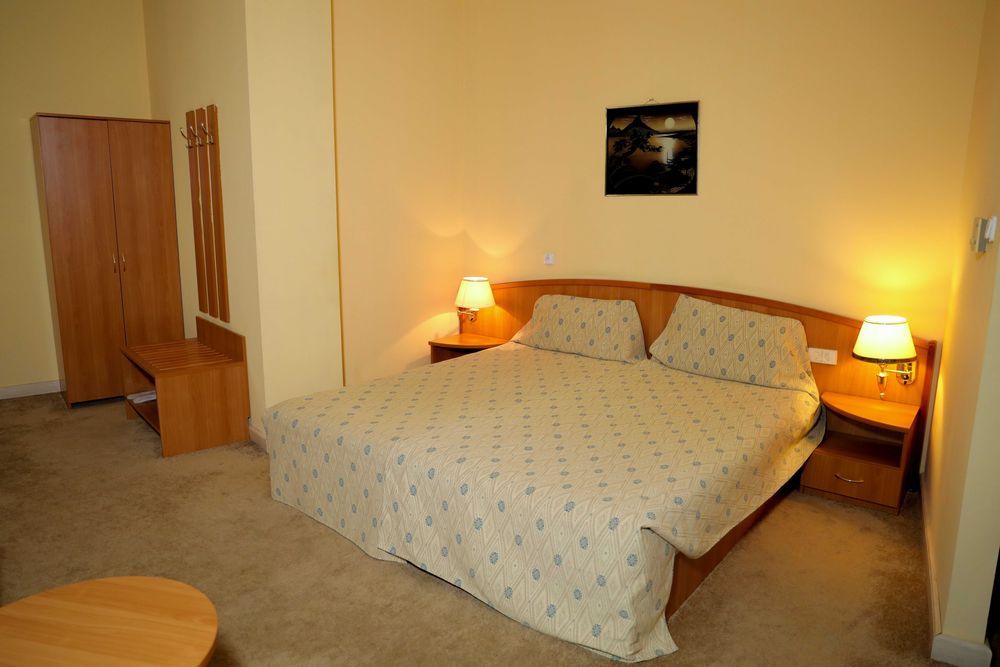 Мехмонхона 200.000 сум