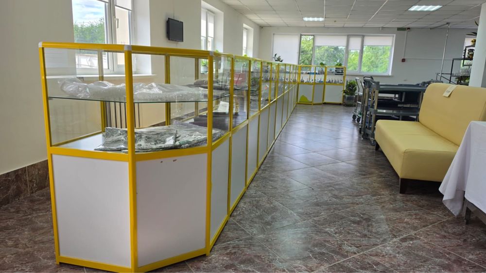 Продам  витрину