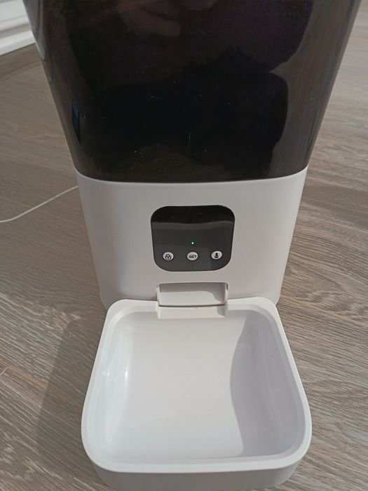 Hrănitor automat hrană animale WIFI - 7 litri