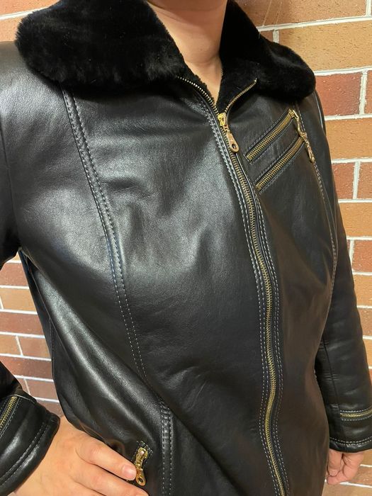 Женская кожаная куртка