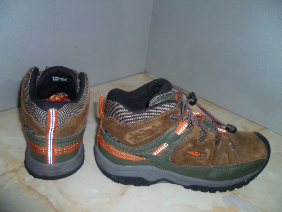 KEEN Waterproof туристически обувки