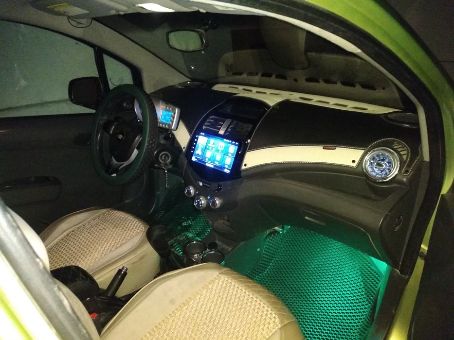 Spark variantga sotiladi