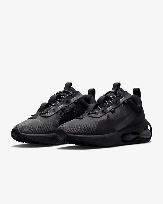 Nike AirMax 270 Triple Black Edition 2021 / Outlet