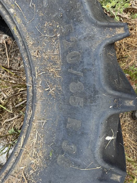 Чисто нови 520/85R38  митас