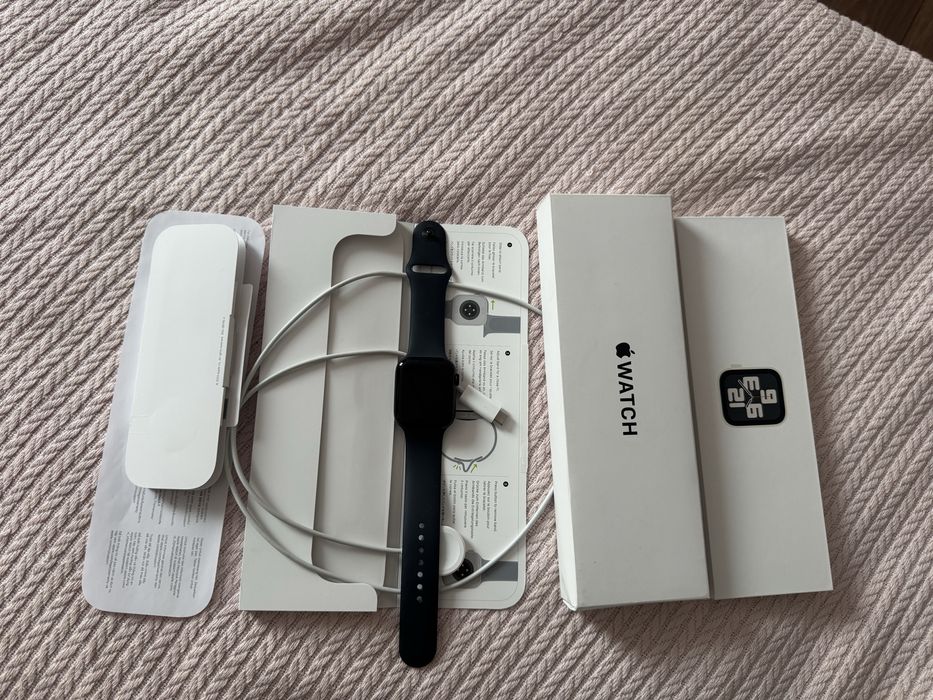 Продам APPLE WATCH SE 2025 M/L 44mm