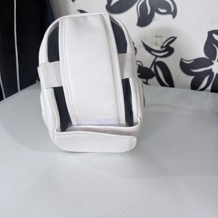 Продам шлем для карате