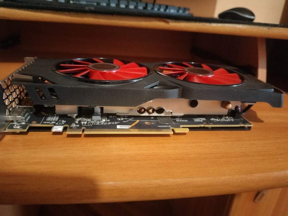 Placă video XFX AMD Radeon RX 580 8GB 2048SP – 256-bit
