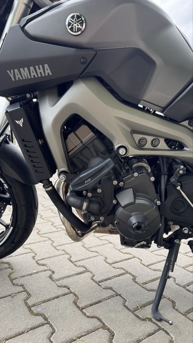 Yamaha MT-09 2014 ABS (Nu Suzuki, Honda, Kawasaki, CF Moto, KTM, BMW)