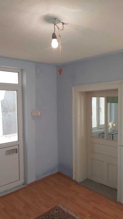 Casa 116 mp + curte 2800 mp 37m la sosea Gostinari langa Primarie