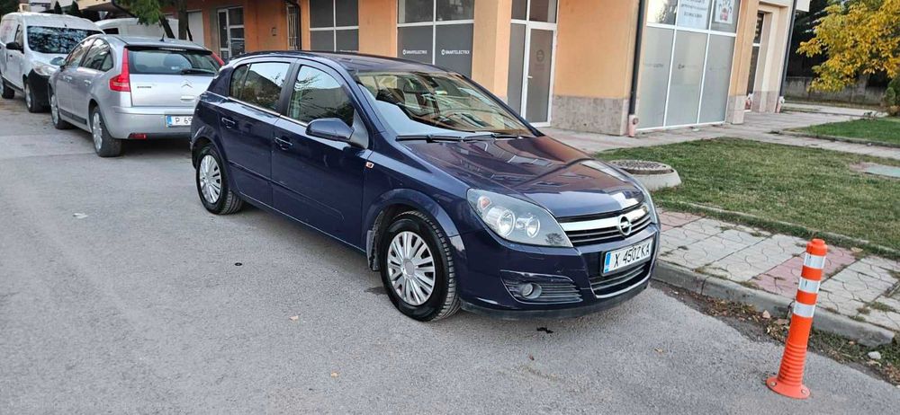 Opel Astra H 1.6 Twinport, 105 к.с., бензин/газ + зимни гуми с джанти