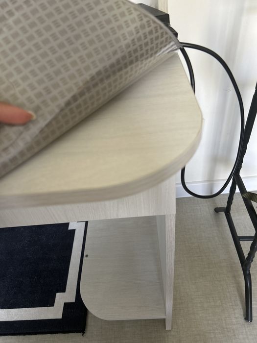 Стол письменный почти новый