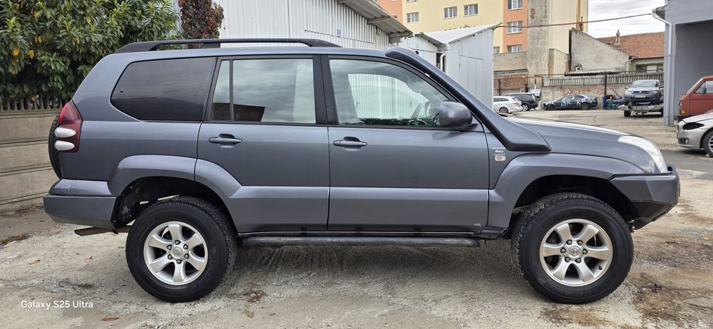 Toyota Land Cruiser J120 Autoutilitara N1 2006 Probleme Motor