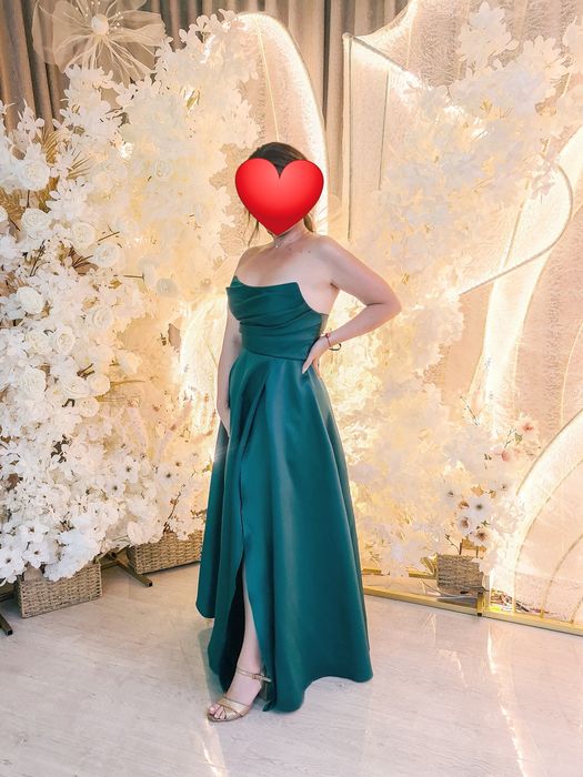 Рокля от луксозен  сатен