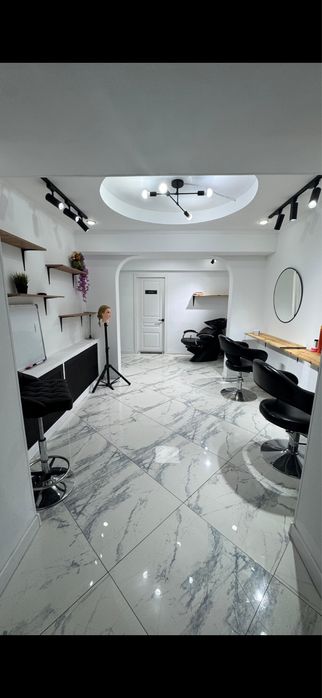 Сдам в аренду парихмахерское кресло