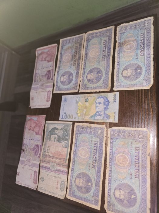 Vând bancnote vechi de colectie