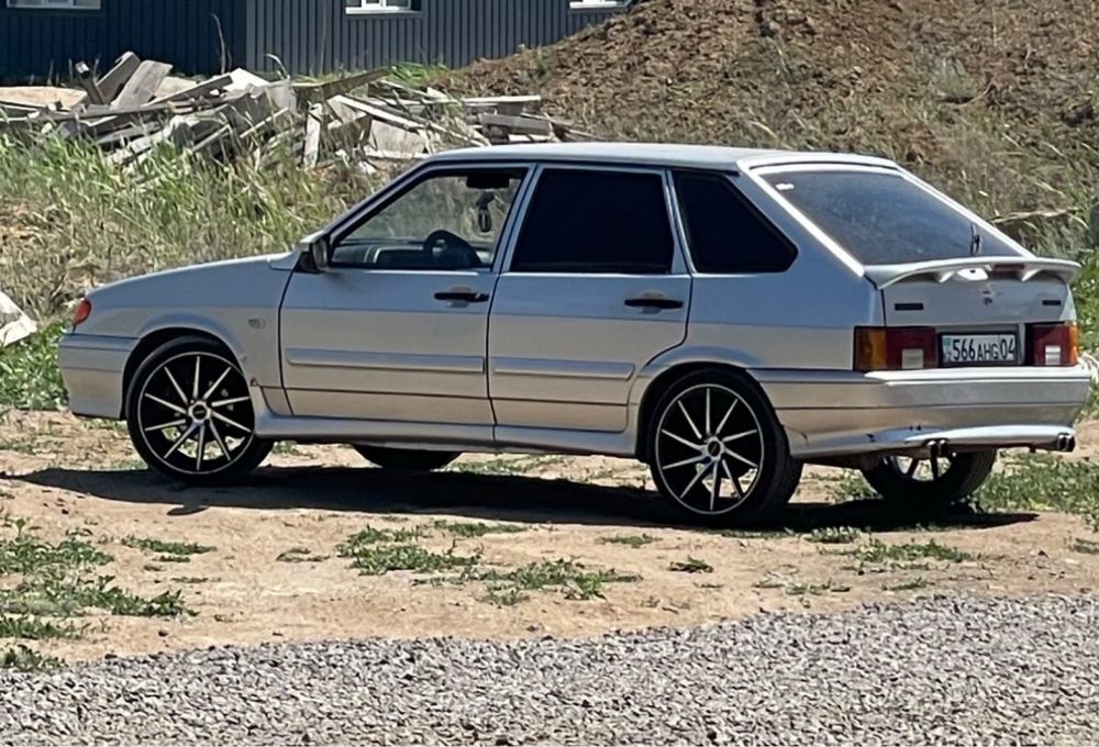 Продам ваз 2114 12г