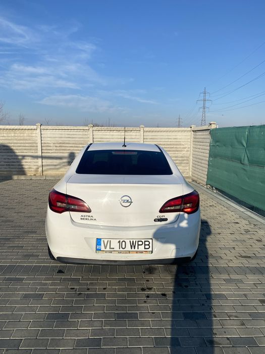 Vand Opel Astra J