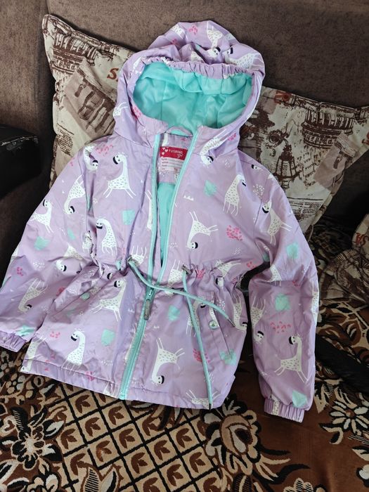 Курточки демисезонные на девочку