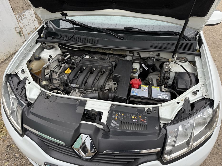 Продам автомобиль Рено Логан