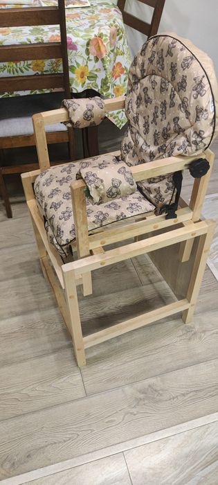 Детский стульчик, трансформируемый в парту