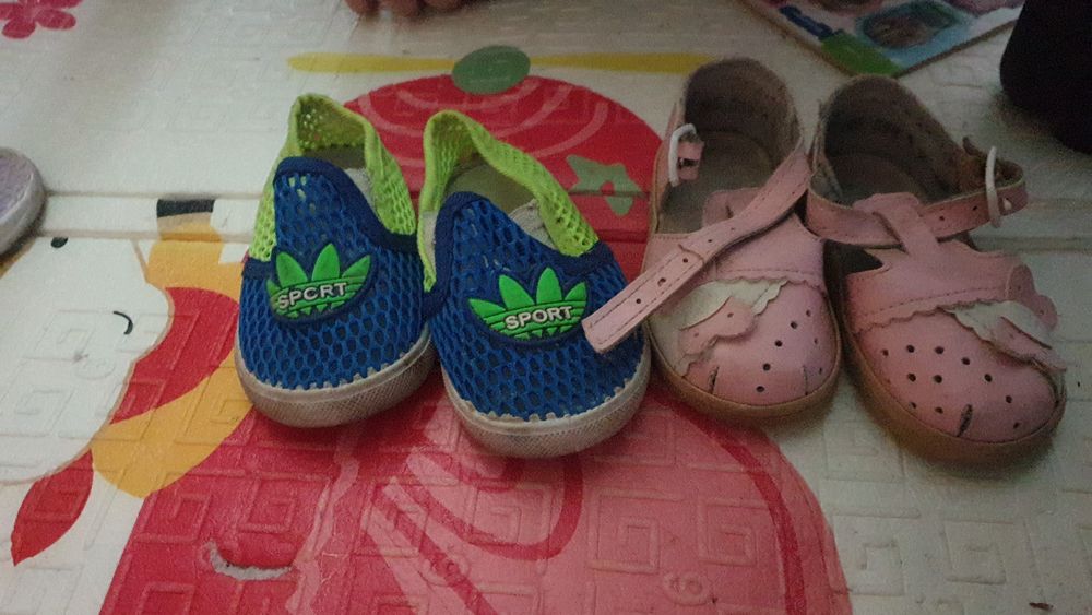 Детская обувь продам