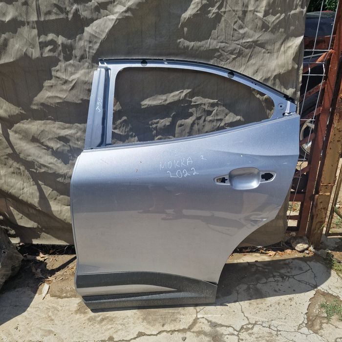 Opel Mokka 2  2022 задна лява врата
