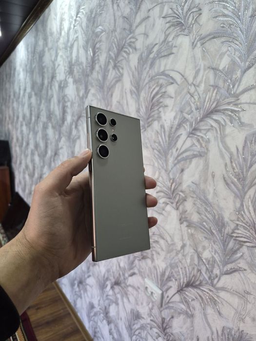 Srochno Samsung S24 Ultra 12/256 Korea sotiladi