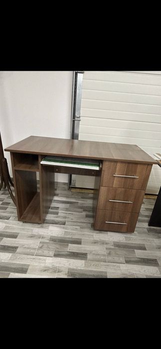 Birou in stare foarte bună