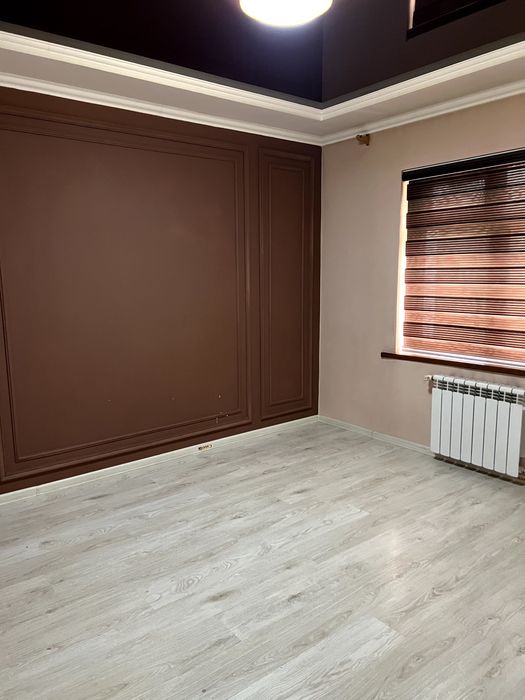Semashko Bananza yonida 3 xonali kvartira sotiladi.
