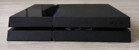 PlayStation 4 simplu