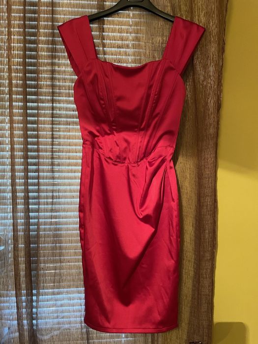 Rinascimento коктейлна рокля AVIN Elisabetta franchi Patrizia pepe