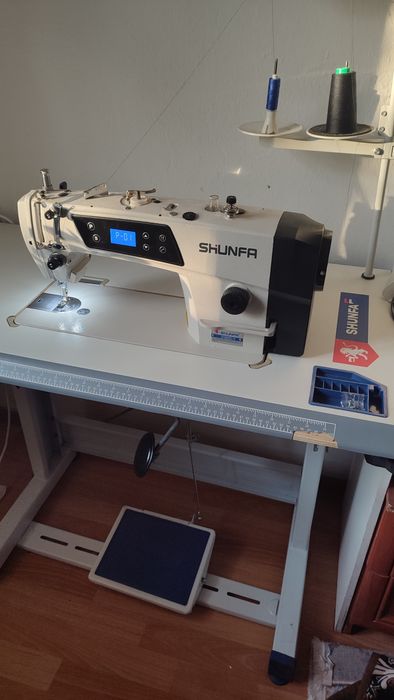 Швейная машина Шунфа