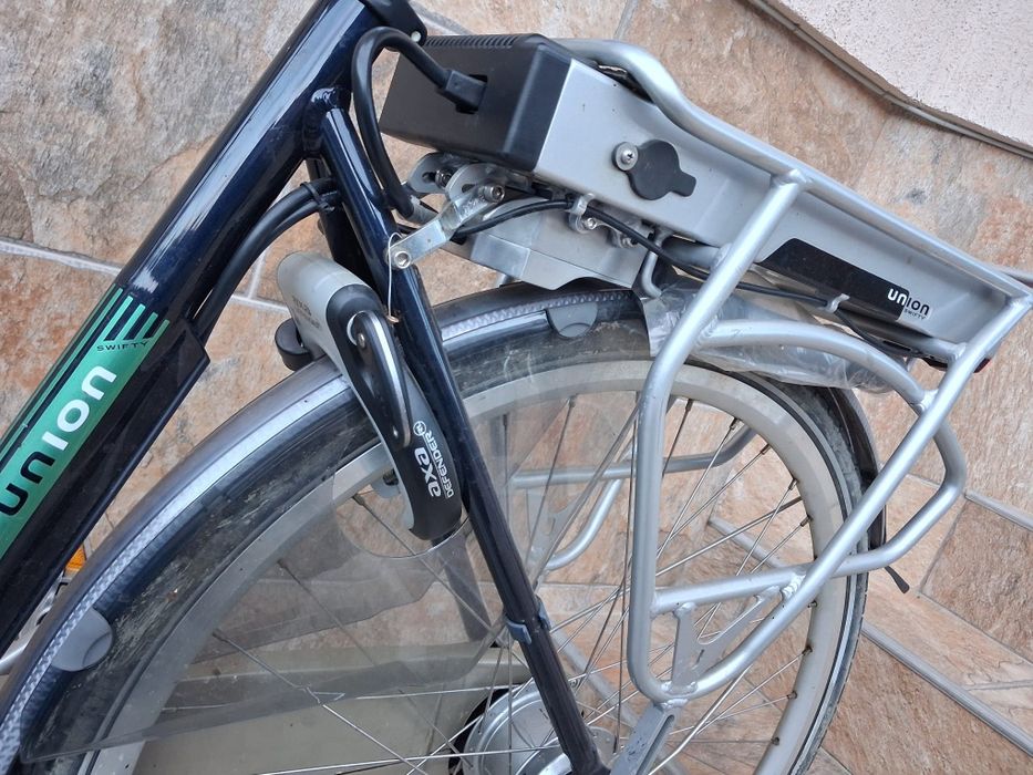 Vând bicicletă electrică