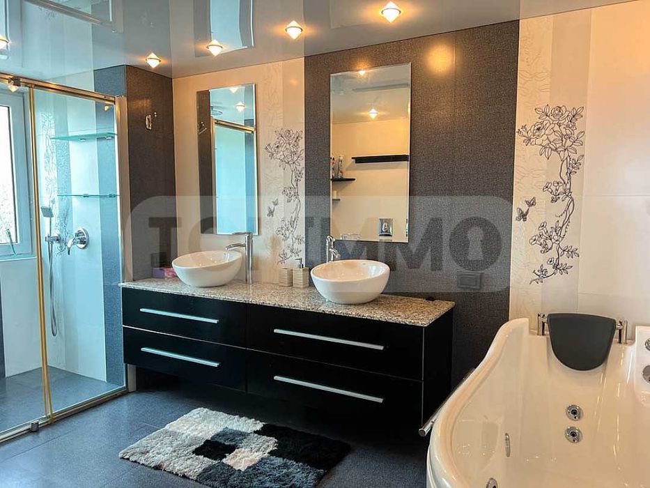 Продава се Къща в Варна, м-т Траката - 282 кв.м за 3032 €/кв.м - Снимка #10