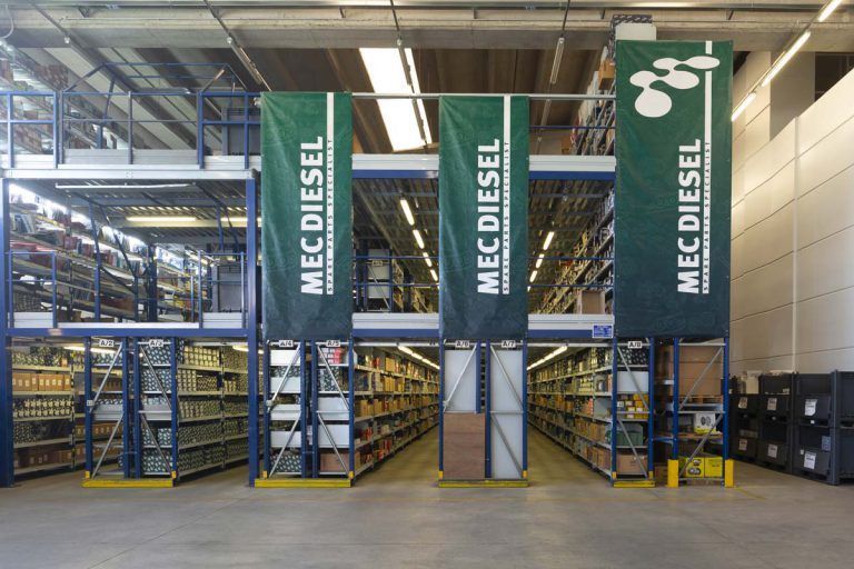 chiulasa hyundai GALLOPER echipata 2.5 4D5 mitsubishi pajero