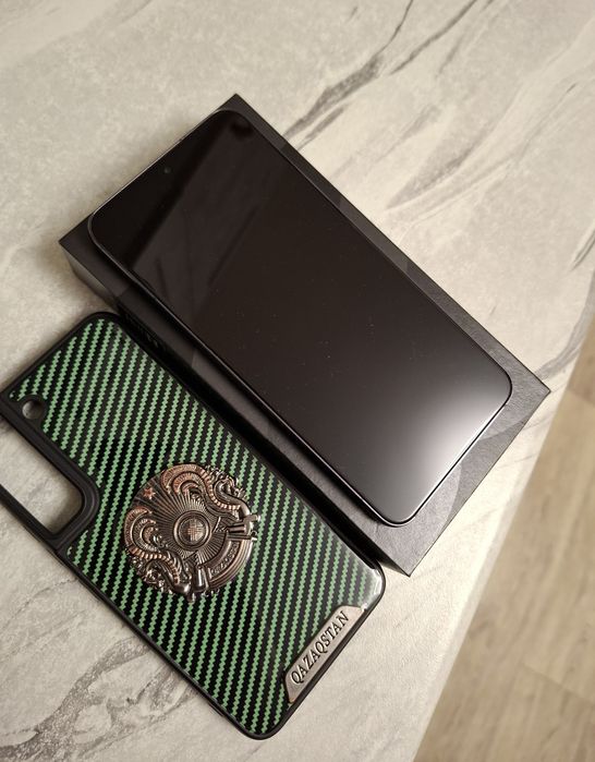 Продам телефон samsung s22