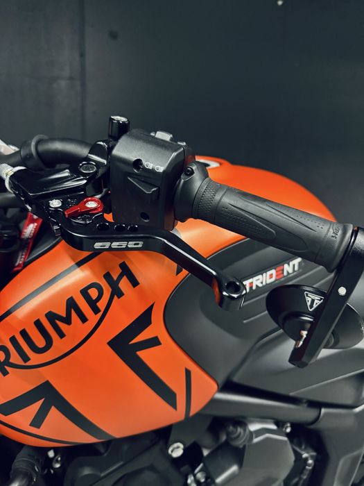 Triumph Trident 660
