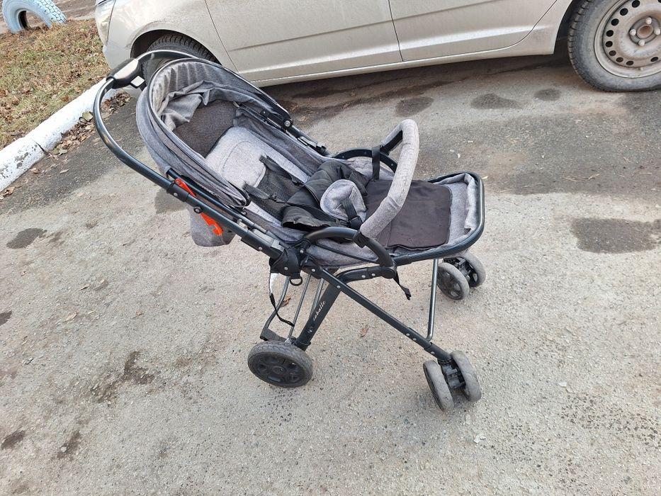 Продам детскую коляску