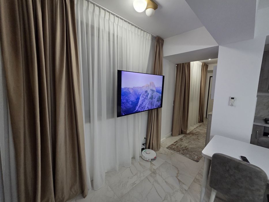 Închiriez apartament central