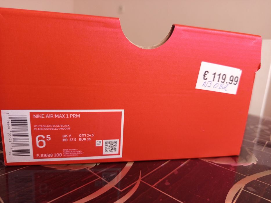 Маратонки Nike 35.5 , 37.5 , 39