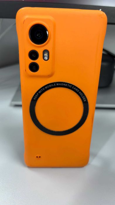 Продам Xiaomi 12 (12/256 ГБ)
