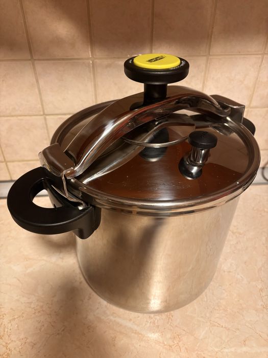 MONIX Тенджера под налягане “CLASSICA“ - 10 л.