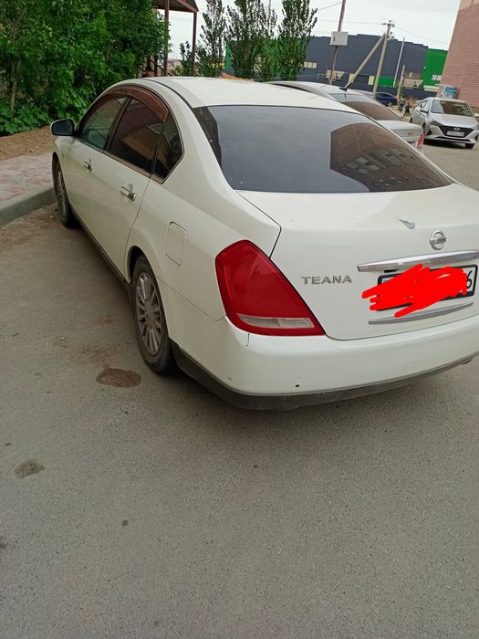 Nissan Teana 2004