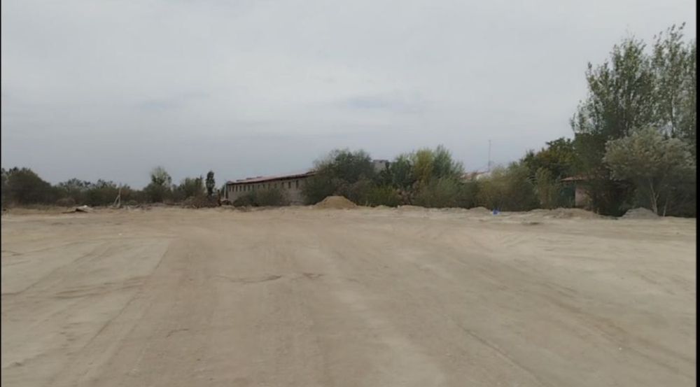 Продаётся земельный участок 2,5 га (250 соток) вдоль дороги.